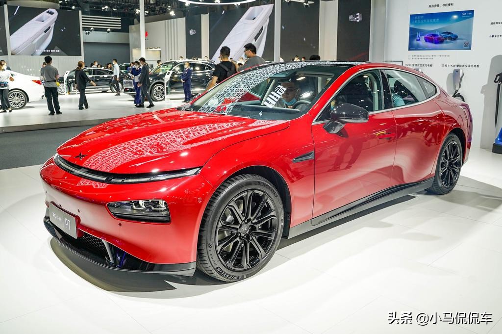 大众迈腾：曾经的保值神器变成如今的烫手山芋，只因大环境变了