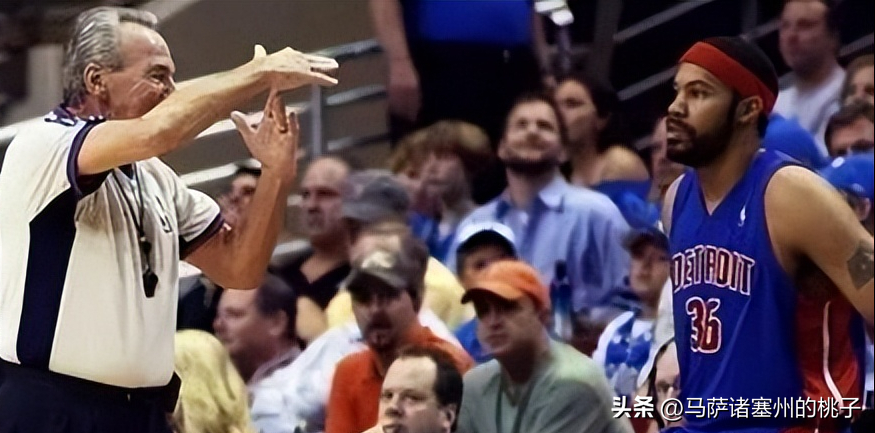 篮球比赛犯规有多少项（盘点篮球比赛的犯规类型，三大类，分开统计）