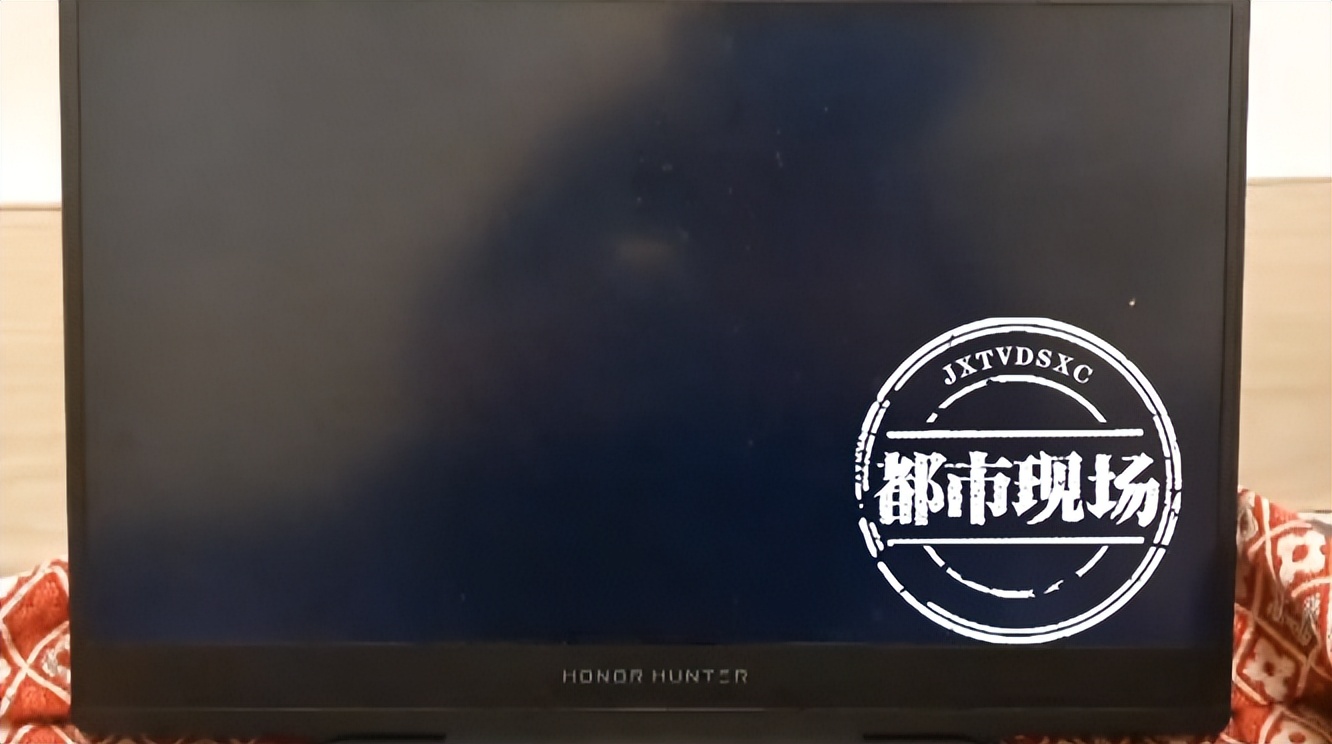 “华为荣耀游戏本”一年换2块主板，门店检测竟正常？消费者：荒谬