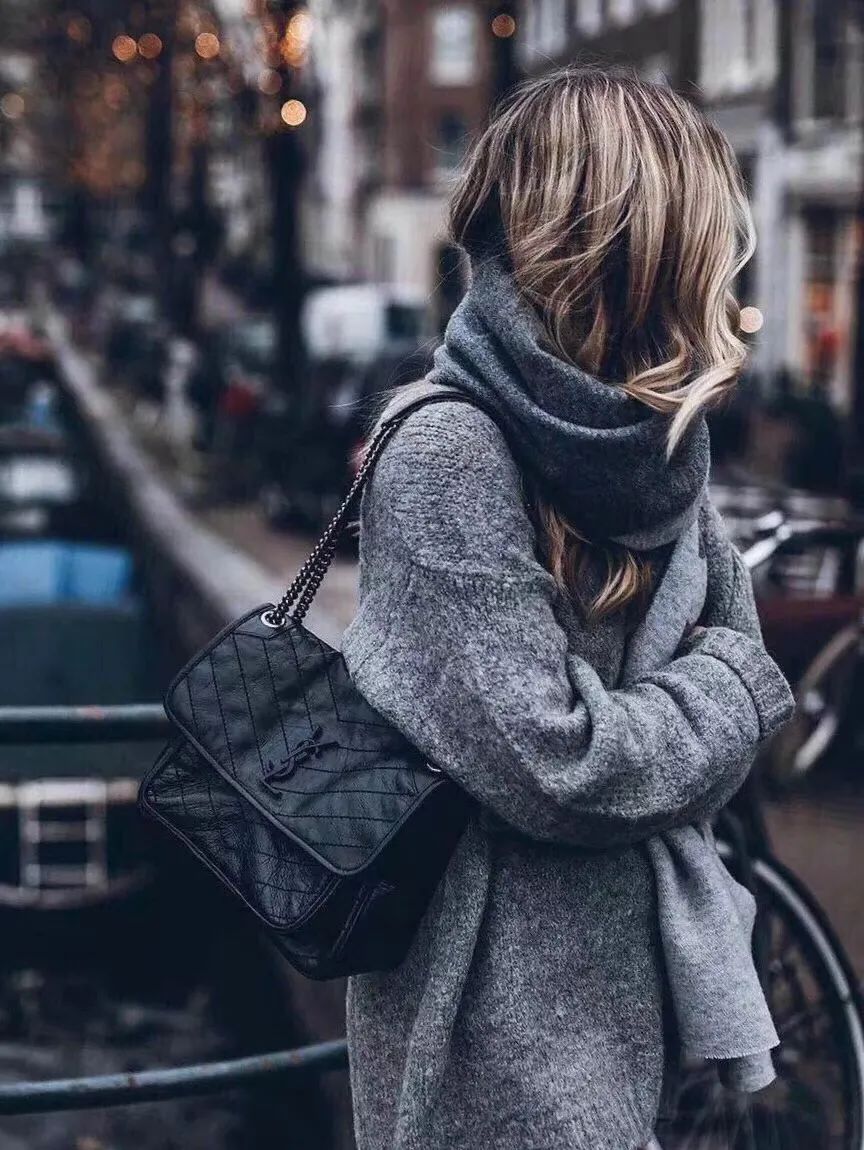 圣罗兰ysl niki让你买了绝不后悔的一款,明星网红人手必备的包包