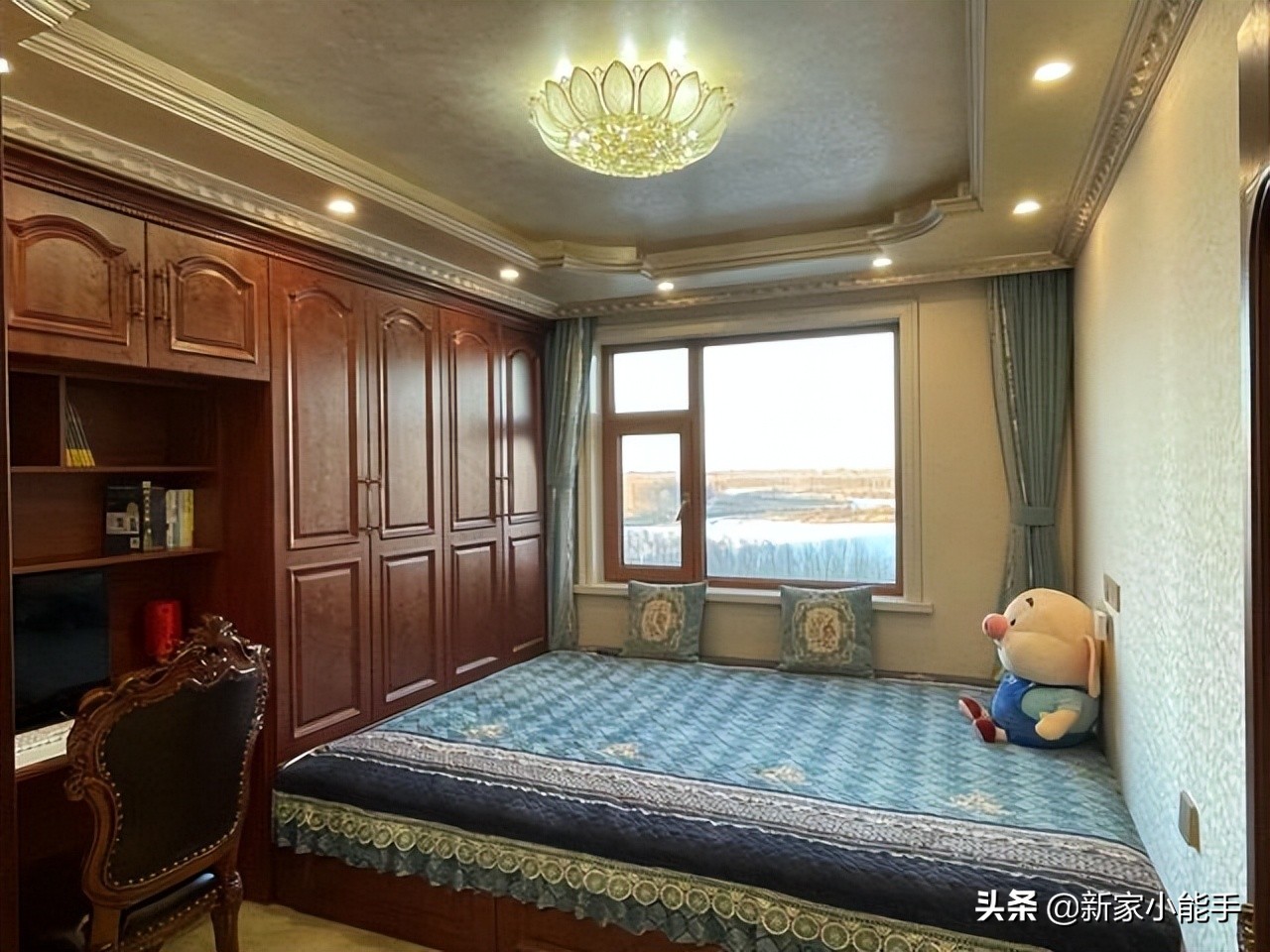 这是我见过比较土豪的装修，漂亮上档次，电视墙估计你都羡慕