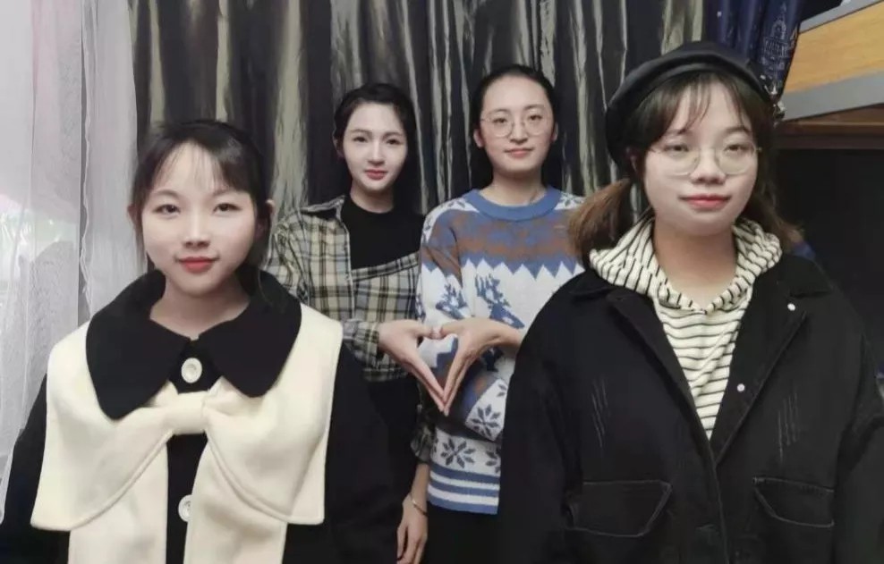 保研！上海再现学霸“姐妹花”：在同一大学，住同一宿舍，拿9万元奖学金！