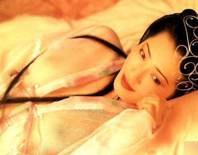 8版潘金莲各个妖娆风情,但是观众缘何独爱苦情的王思懿?