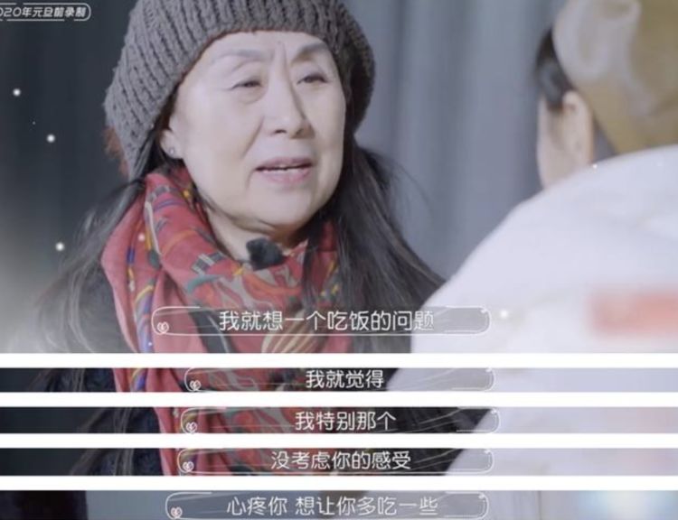 何雯娜近照图片(奥运冠军何雯娜晒全家福，甜挽制片人老公，2岁女儿越来越像爸爸)