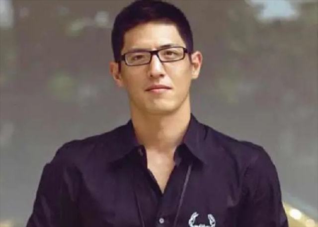 豪门总裁的渣男本质：大众情人的悲情遭遇