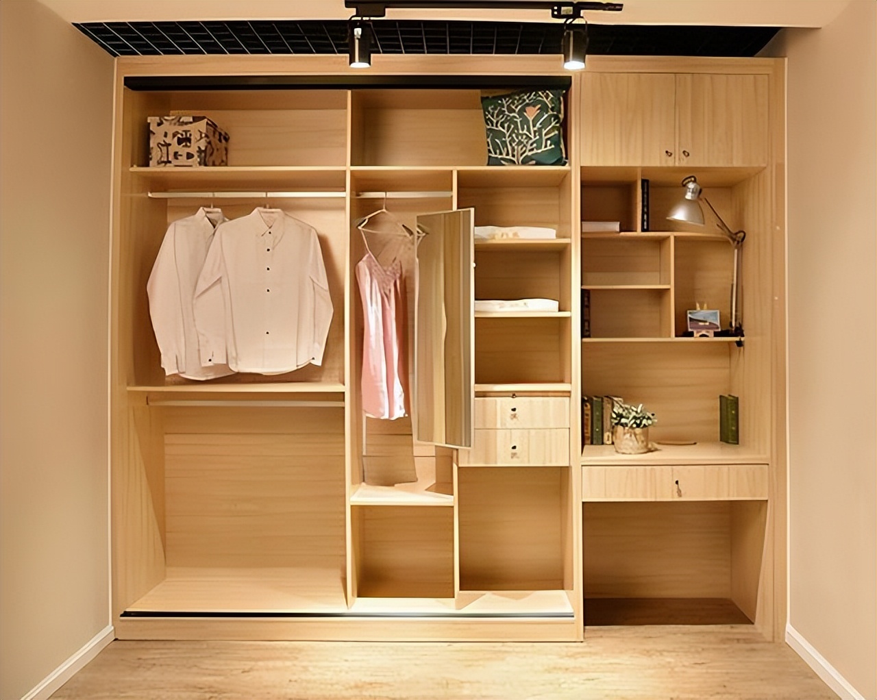 木工衣柜样式图片大全(木工师傅开讲) - 赤虎壹号