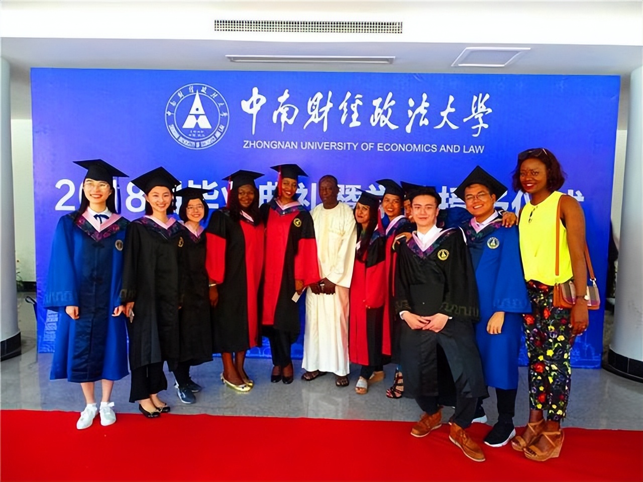 中南财经政法大学的退步：就业下跌，学科被警告，出路何在