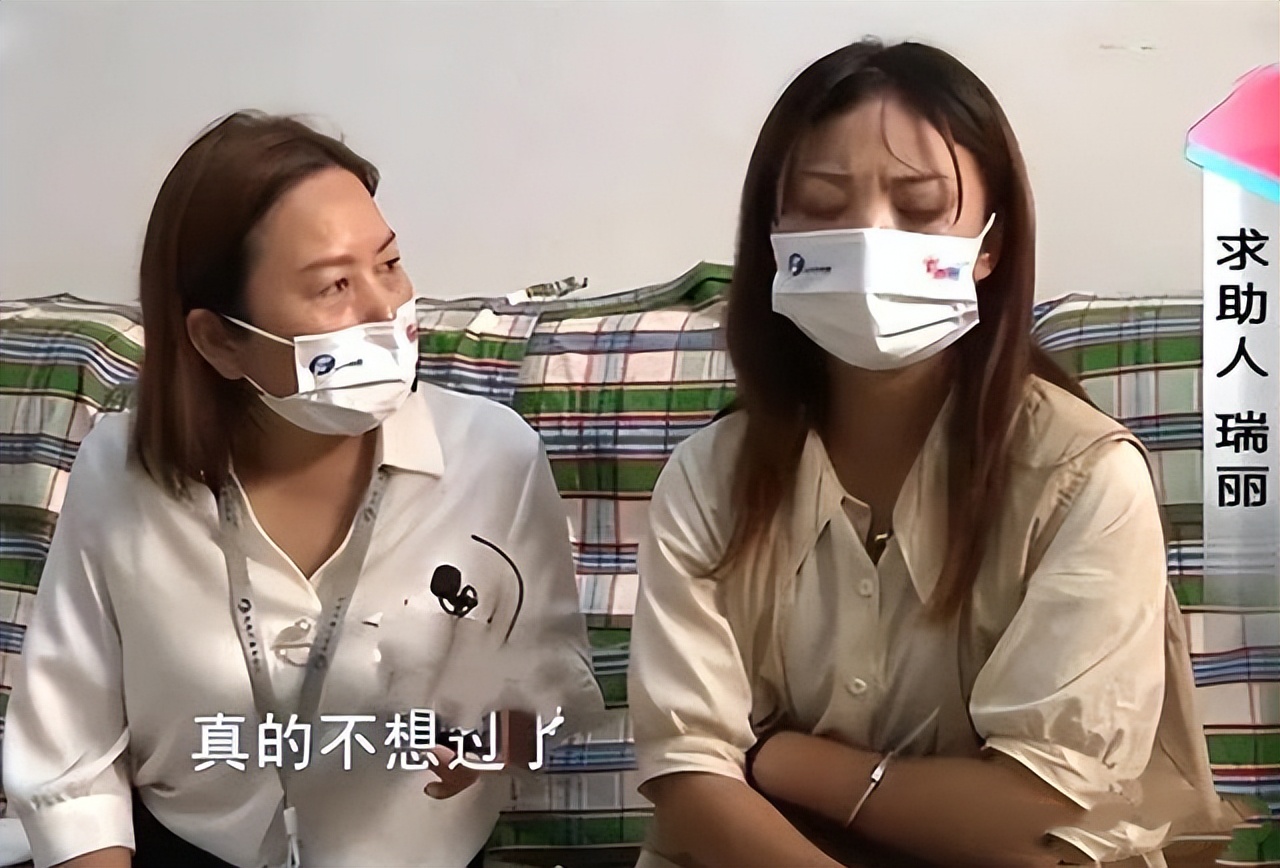 儿媳长得太漂亮 公公禁止儿媳出门 儿媳 我还不如一只笼中鸟 天天看点