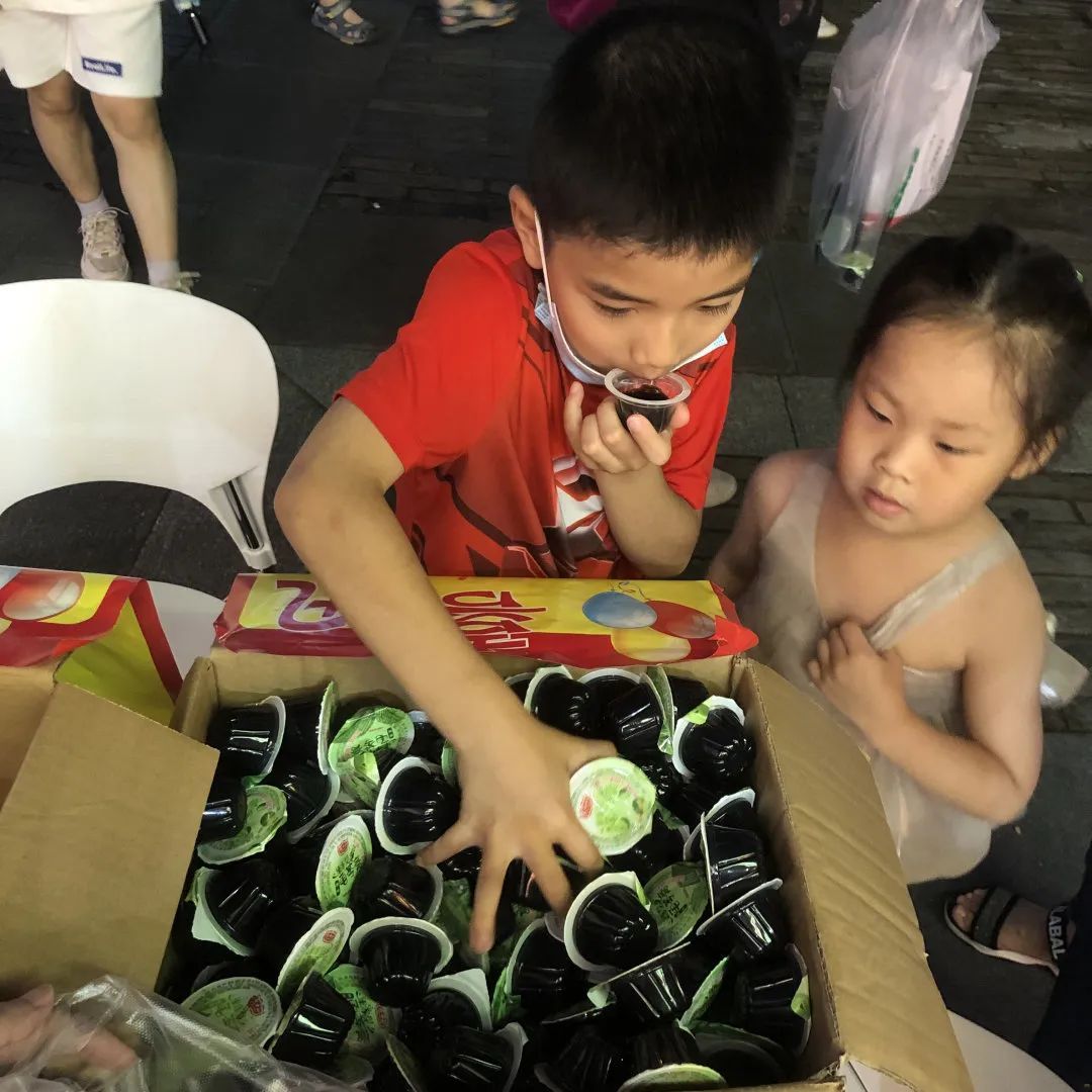 国潮+文旅 中华老字号致中和受追捧