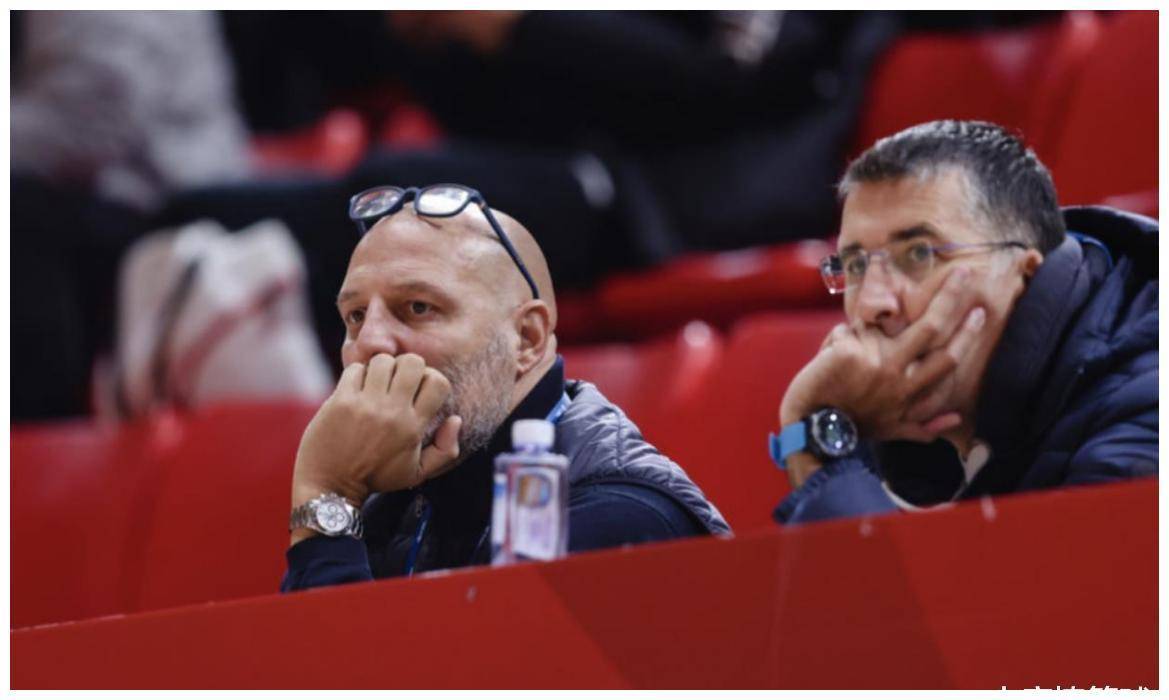 胡加时的重要事件（中国男篮历史性重启“欧化”，在此之前暂停了将近十年）