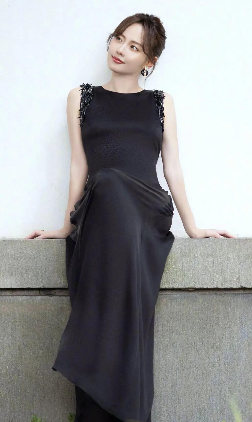 张嘉倪高清写真图