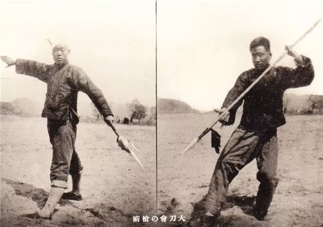 死相难看的日本将军，夜里遇到我军突袭，小兵从屁股处把将军捅死