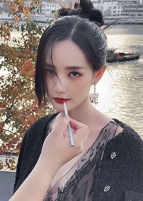 无惧贴头皮 | 迪丽热巴 杨幂 赵丽颖 李一桐 郭碧婷 周也 倪妮 张柏芝