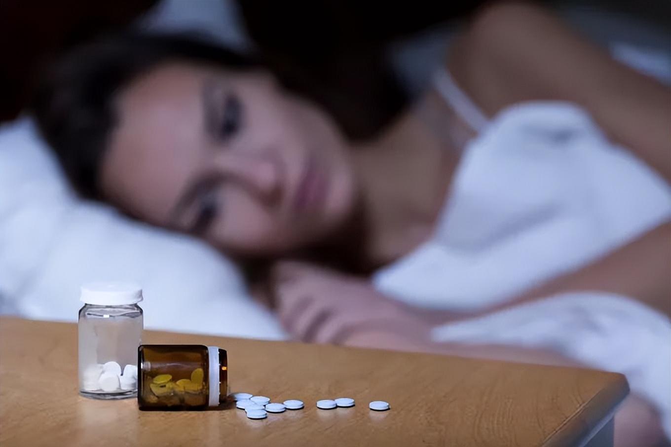 艾司唑侖是治療失眠的良藥，不能長期服用，使用時要注意2大問題