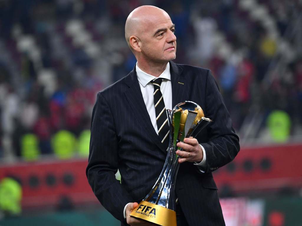 FIFA世界杯足球（32队“俱乐部世界杯”，FIFA真正统一了足球世界）