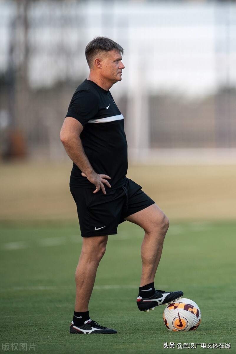 中超第二轮武汉队什么时候开始（中超第二阶段本周开战 武汉三镇球迷开放日真热闹）