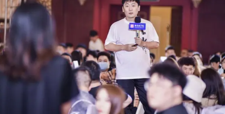 商业网红力荐的荣膳荷水城羊肉粉到底是致富新渠道还是韭菜盘？