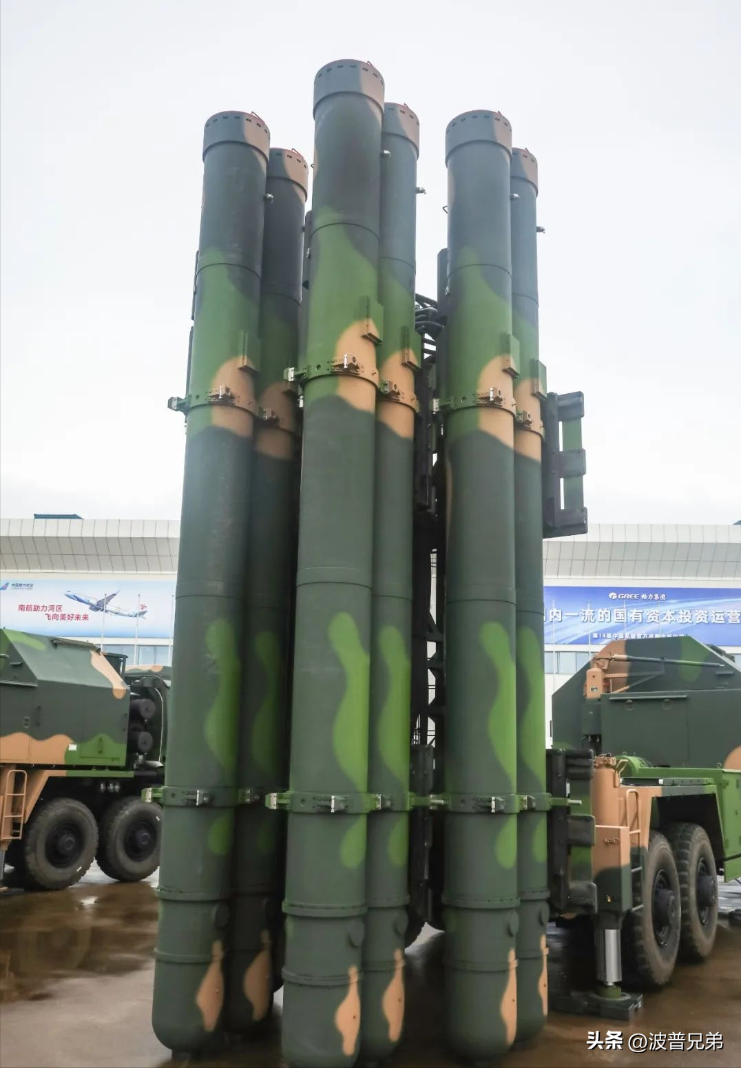 暂时不知道这个是和一车四弹的并称为红旗-9be,还是传说中的红旗-9c