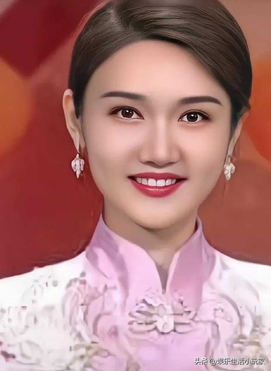 央视主持人龙洋高清性感写真,唯美动人
