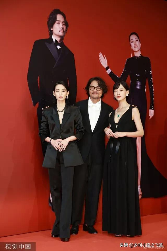 《智齿》剧组出席金像奖红毯 刘雅瑟廖子妤等亮相