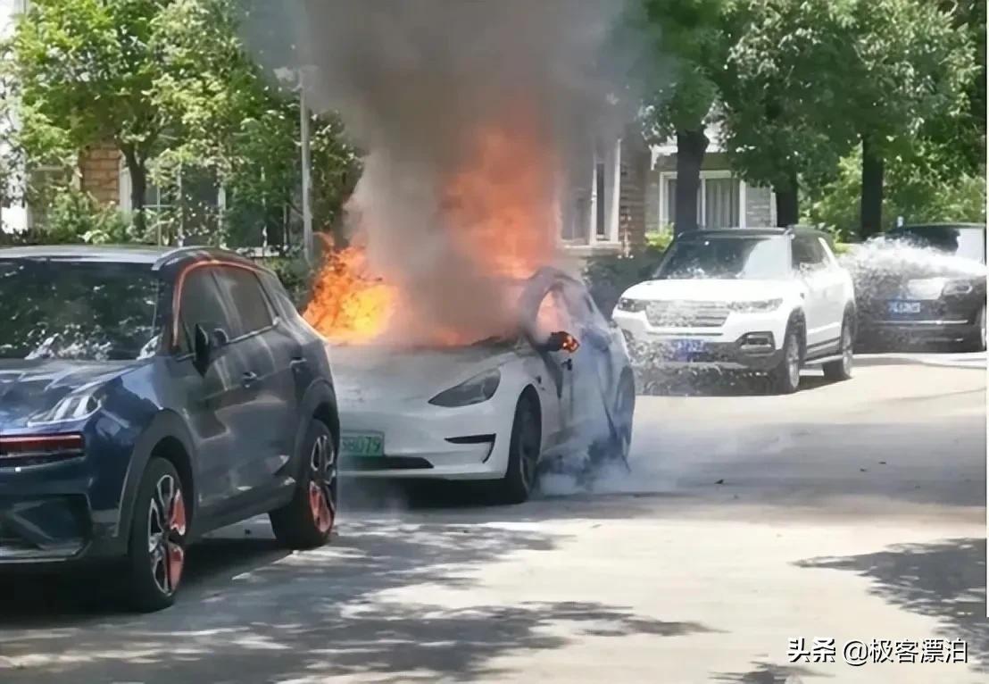 特斯拉苏州大火，“烧”掉了500亿市值！为何电车那么容易着火？