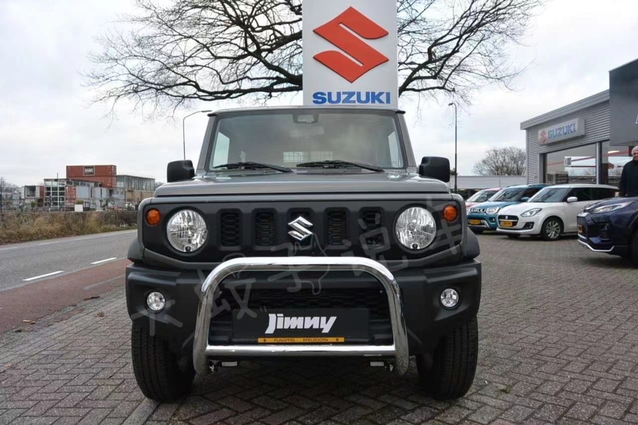 最新款吉姆尼报价及图片(实拍"货运"铃木吉姆尼,双门双座,海外预售9万