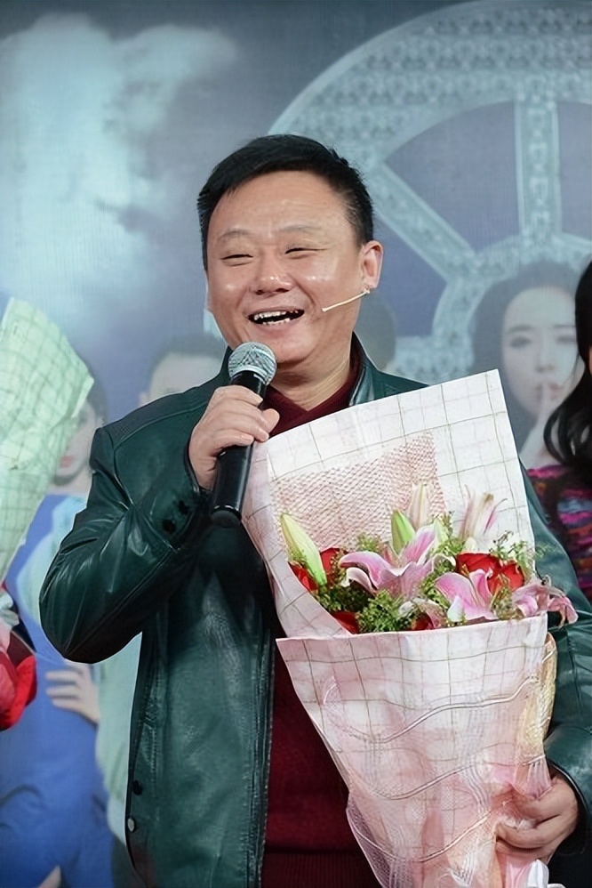 "国家一级演员"邵峰:陪妻子治病23年,倾家荡产仍不离不弃