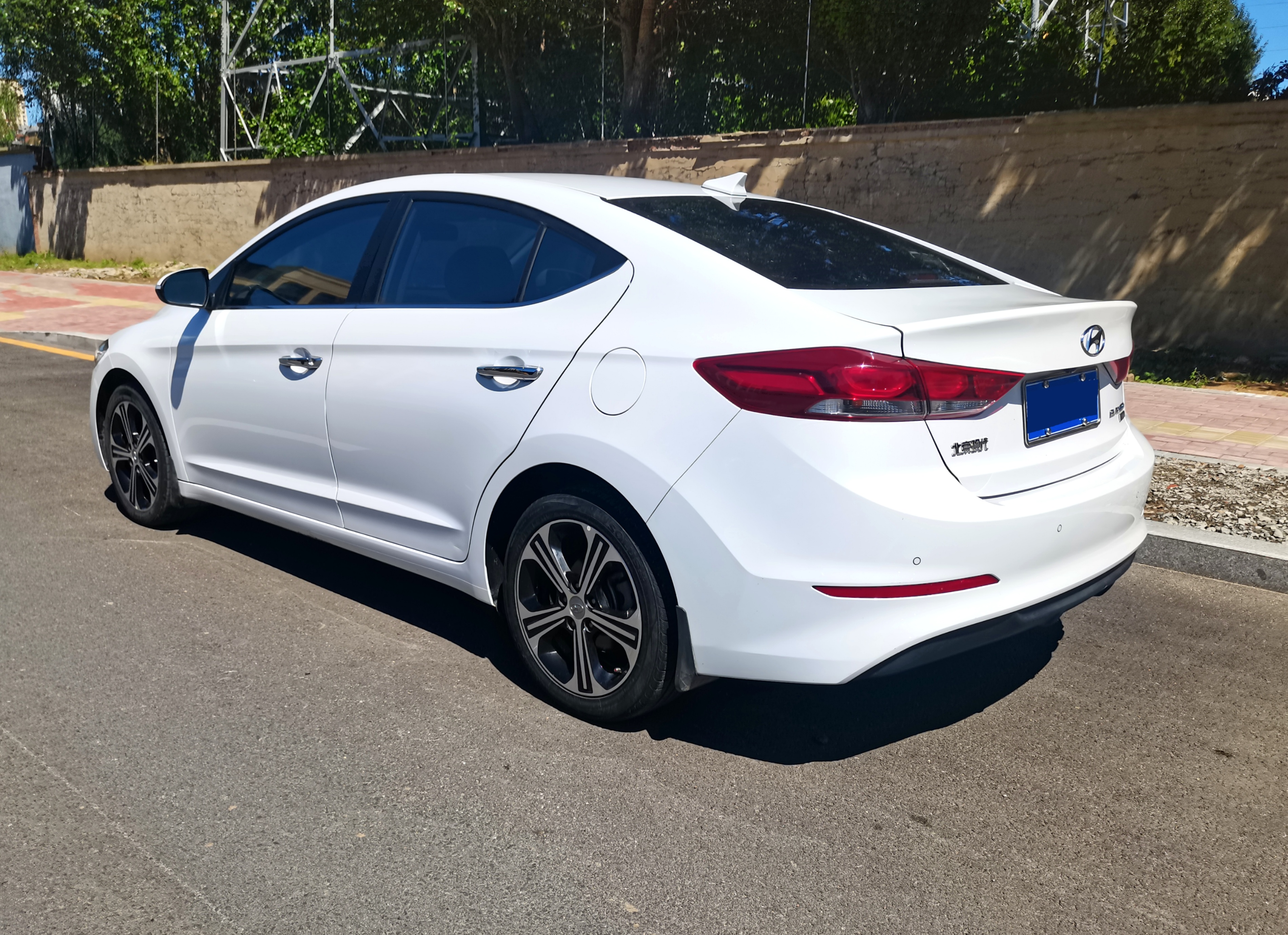 北京现代领动图片「北京现代领动图片白色」