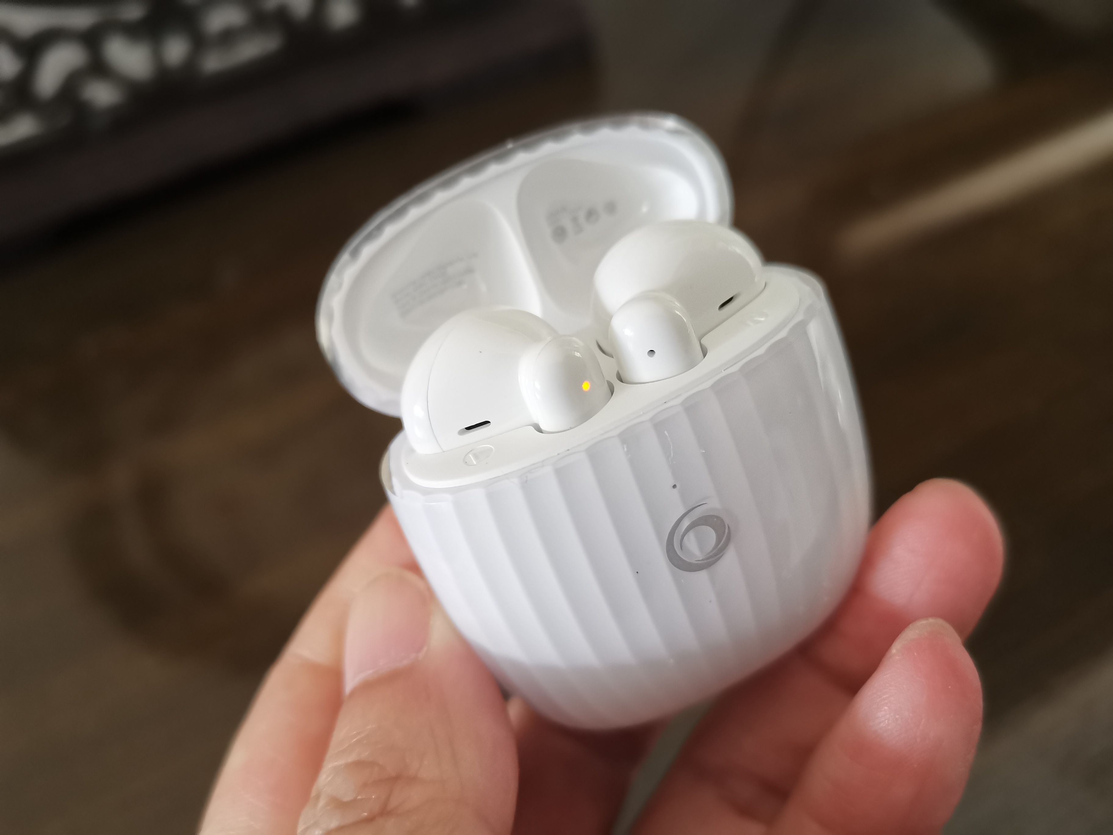 100多元只能买个好看？GIEC CandyPods真无线蓝牙耳机体验