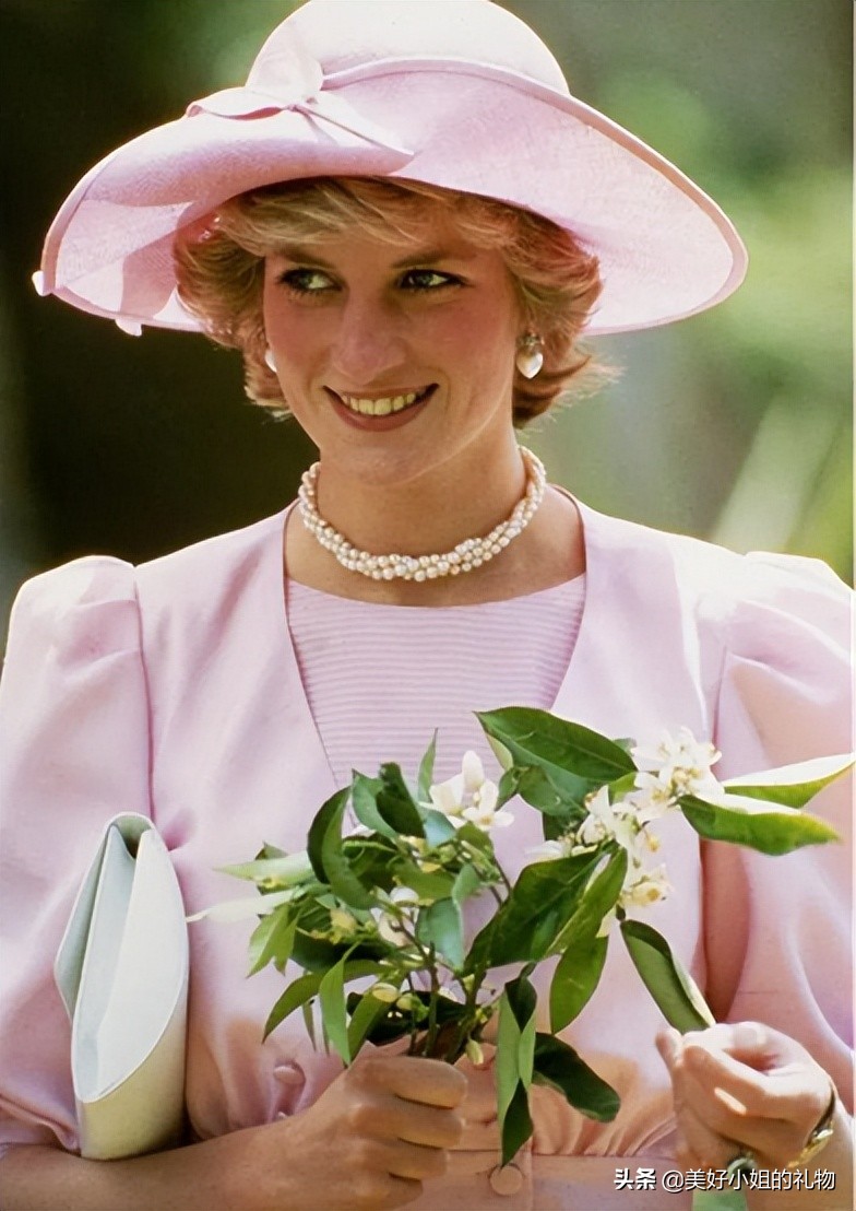 一代女皇代理价格表图（母亲节礼物系列I）