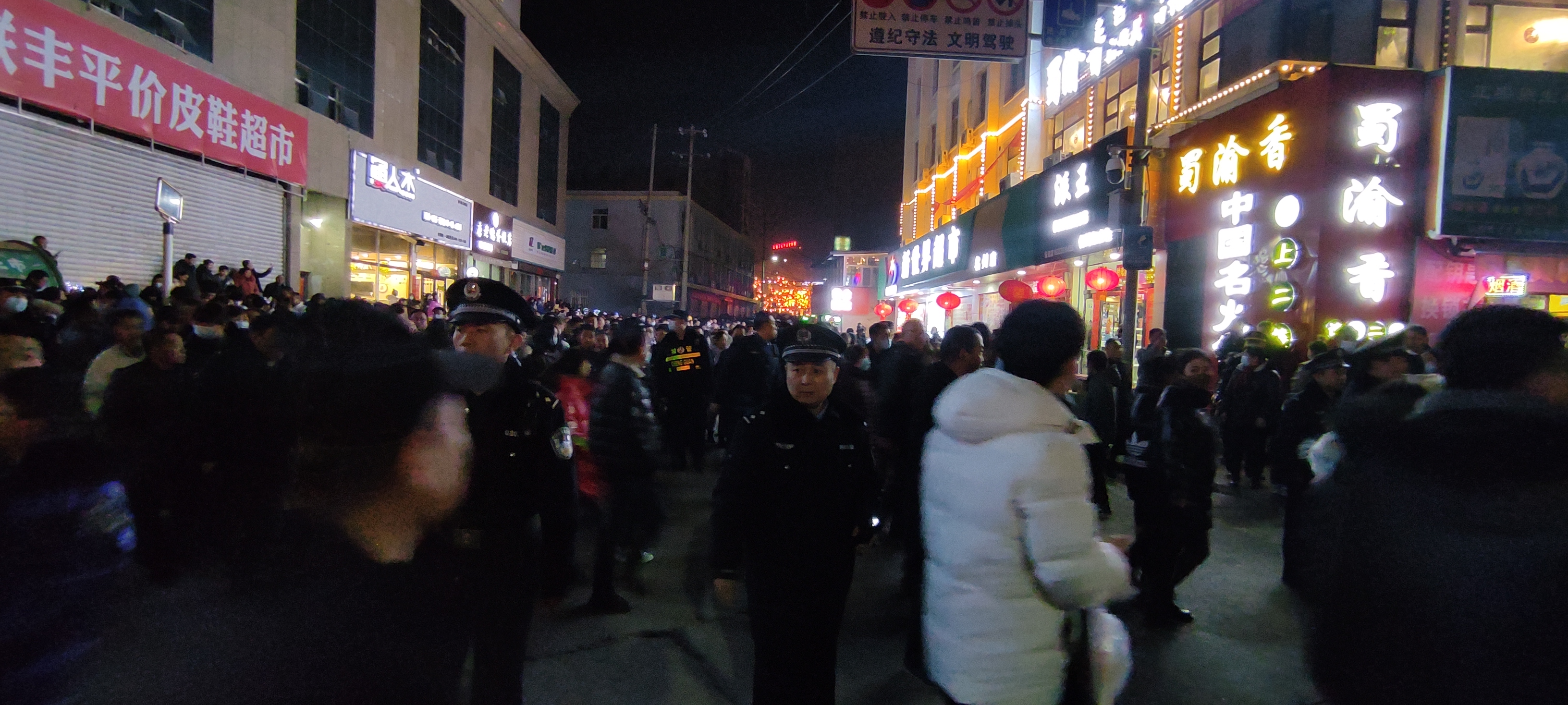 「你的平安 我来守护」元宵佳节绥德交警多措并举守平安