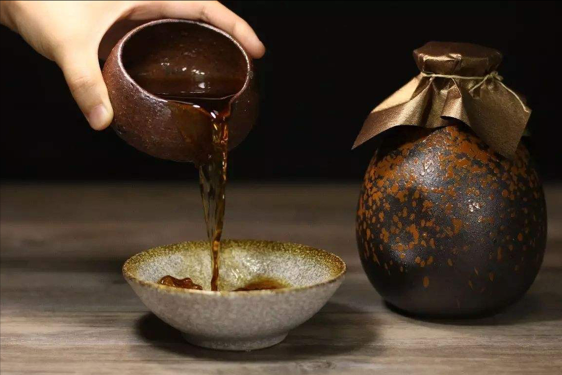 **哪的黄酒**喝？经过评选，这8种黄酒较出名，有你家乡的吗