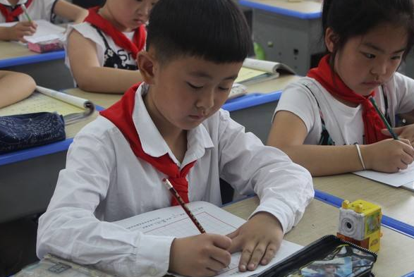 高考状元的“神仙卷面”，字迹工整如印刷体，老师都赞不绝口