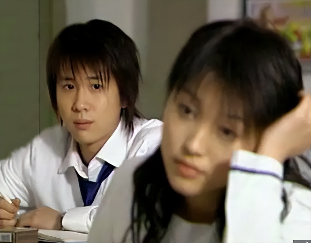 20年后再看《十八岁天空》，最漂亮的竟然不是蓝菲琳而是她们两个