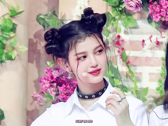 像是blackpink的jennie,newjeans的混血小美女danielle都尝试过,圆圆