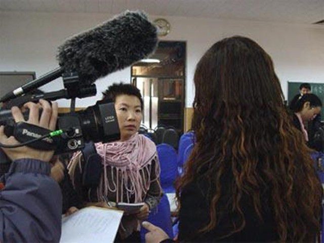 女大学生朱力亚，被黑人男友感染艾滋病：我不后悔，依然爱他