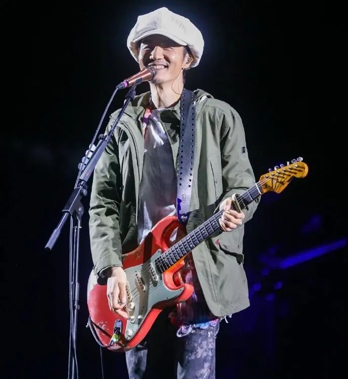 50岁的朴树,成了要钱不要命的"疯子"