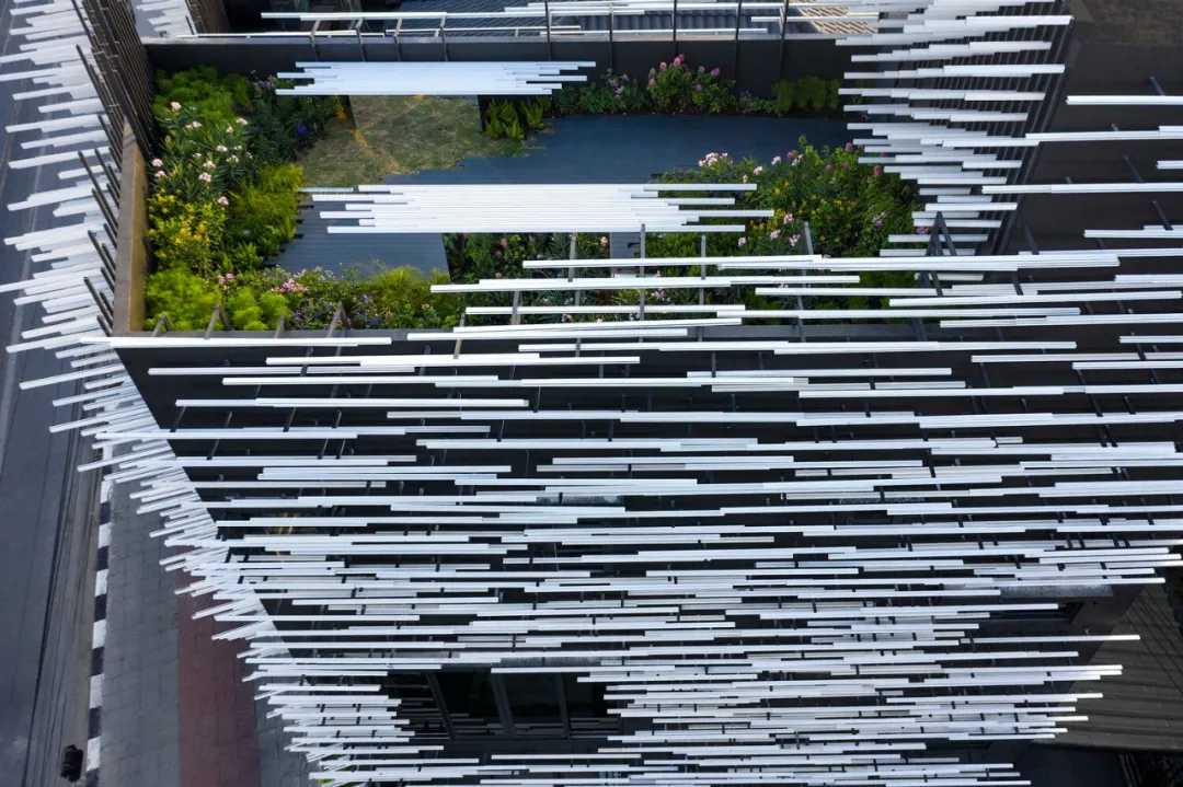 泰国现代铝博物馆,建筑形如“刺猬”