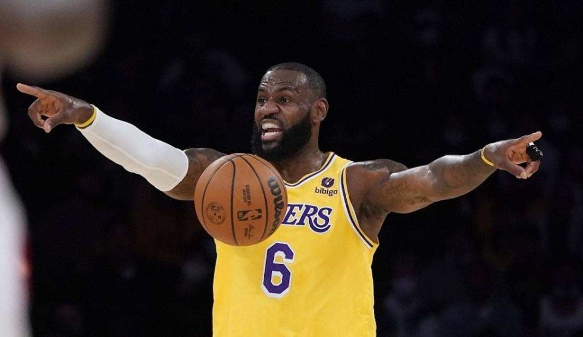 为什么nba球星都去西部(NBA格局重返九十年代！狂野西部，变成摆烂西部了？)