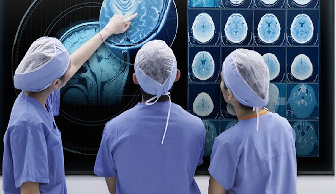 医学类专业什么最“吃香”？护理学排名第5，前三甲让人眼前一亮