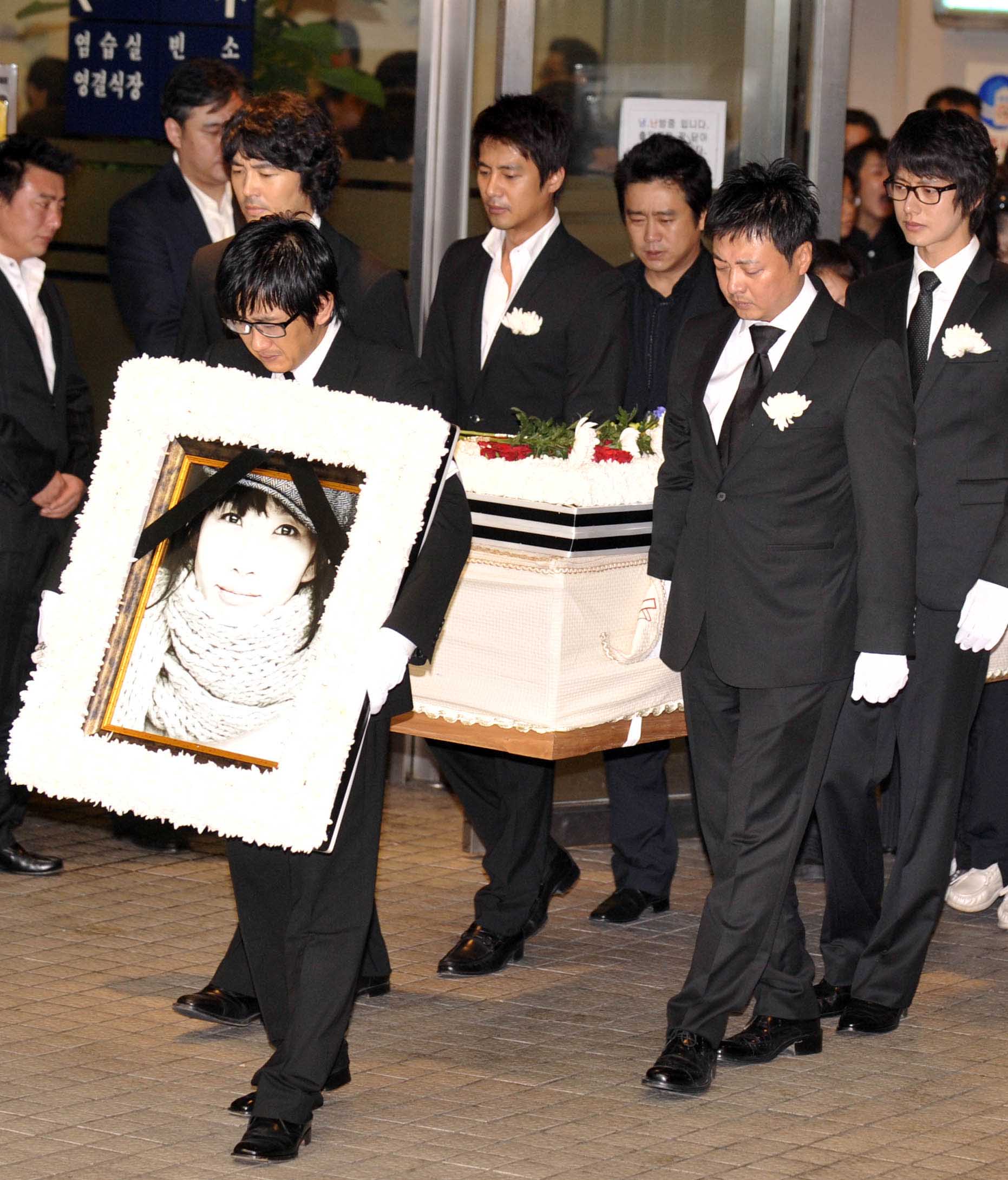 韩国演艺圈悲惨事件韩剧悲剧事件139集芸能