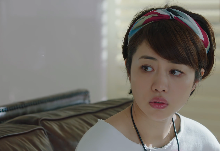 演一部戏换一张脸，演完《前半生》再演《庭外》，竟没认出张龄心