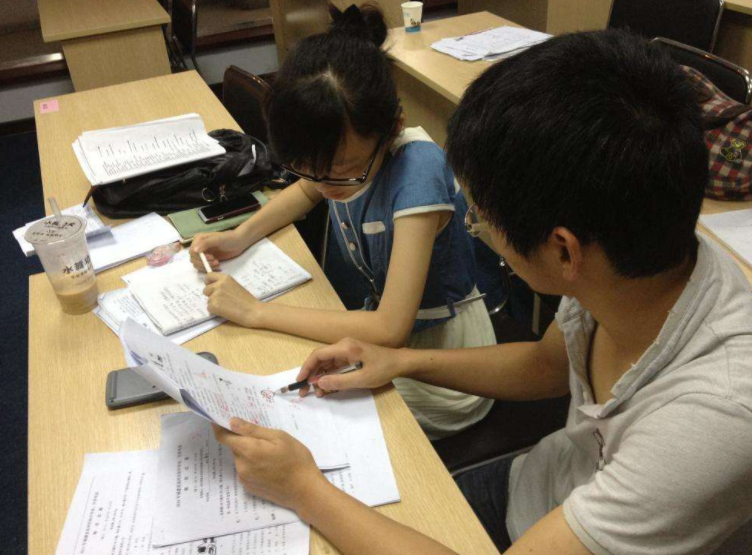 对于学生而言,其实家长的"引导"远胜于"辅导"