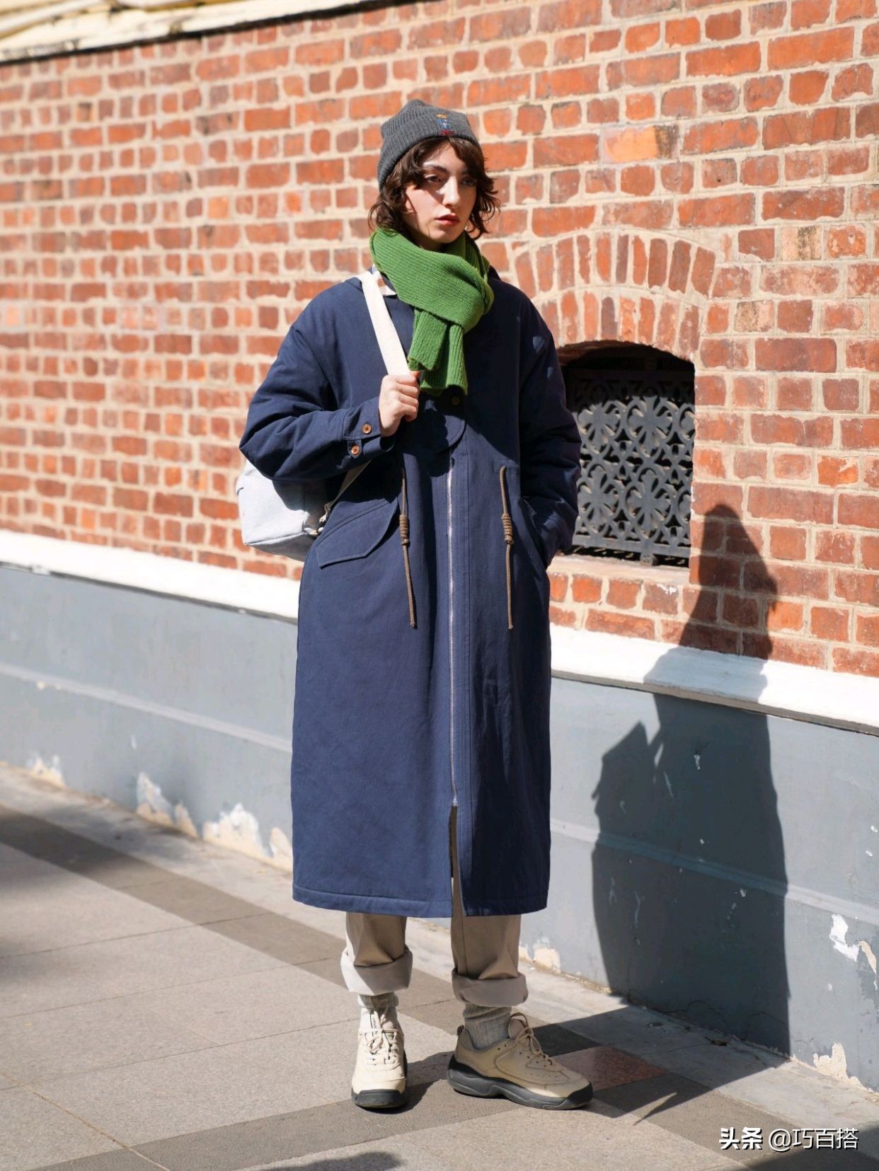 学生党与时尚无缘？自然随意的文艺风初春穿搭，只一眼就让人心动