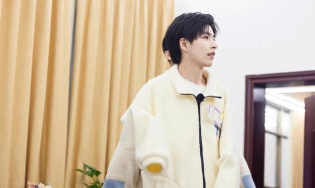 高考状元北大校草酷似杨洋，始于颜值忠于才华，人类高质量学霸