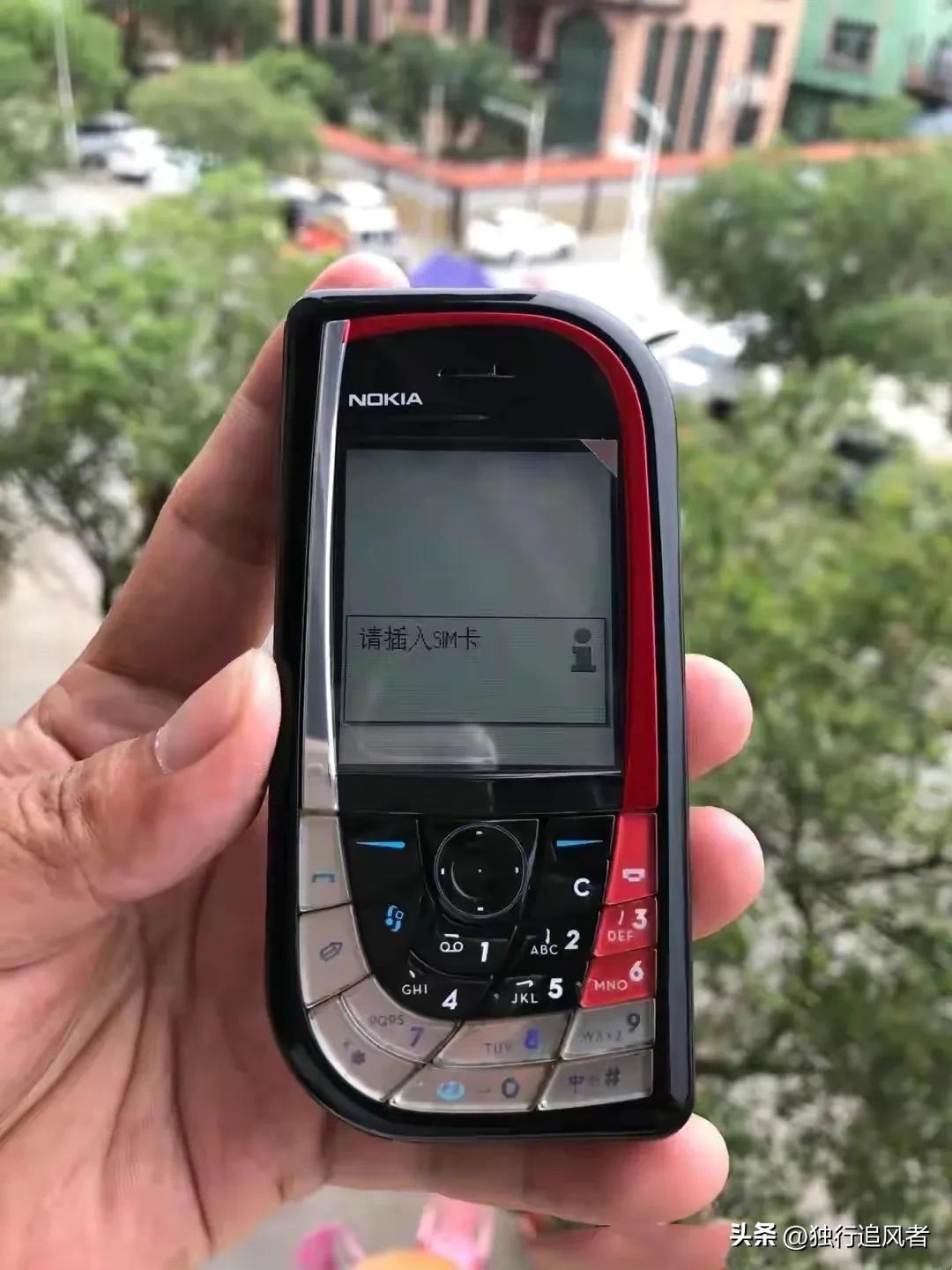 诺基亚76106,诺基亚32302005年4月上市的诺基亚3230