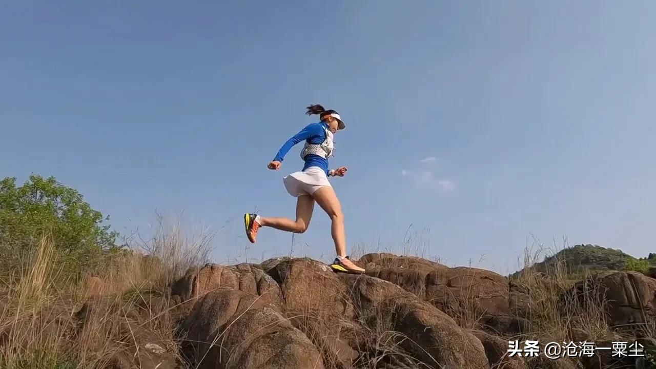 五律 户外登山路最美四月天