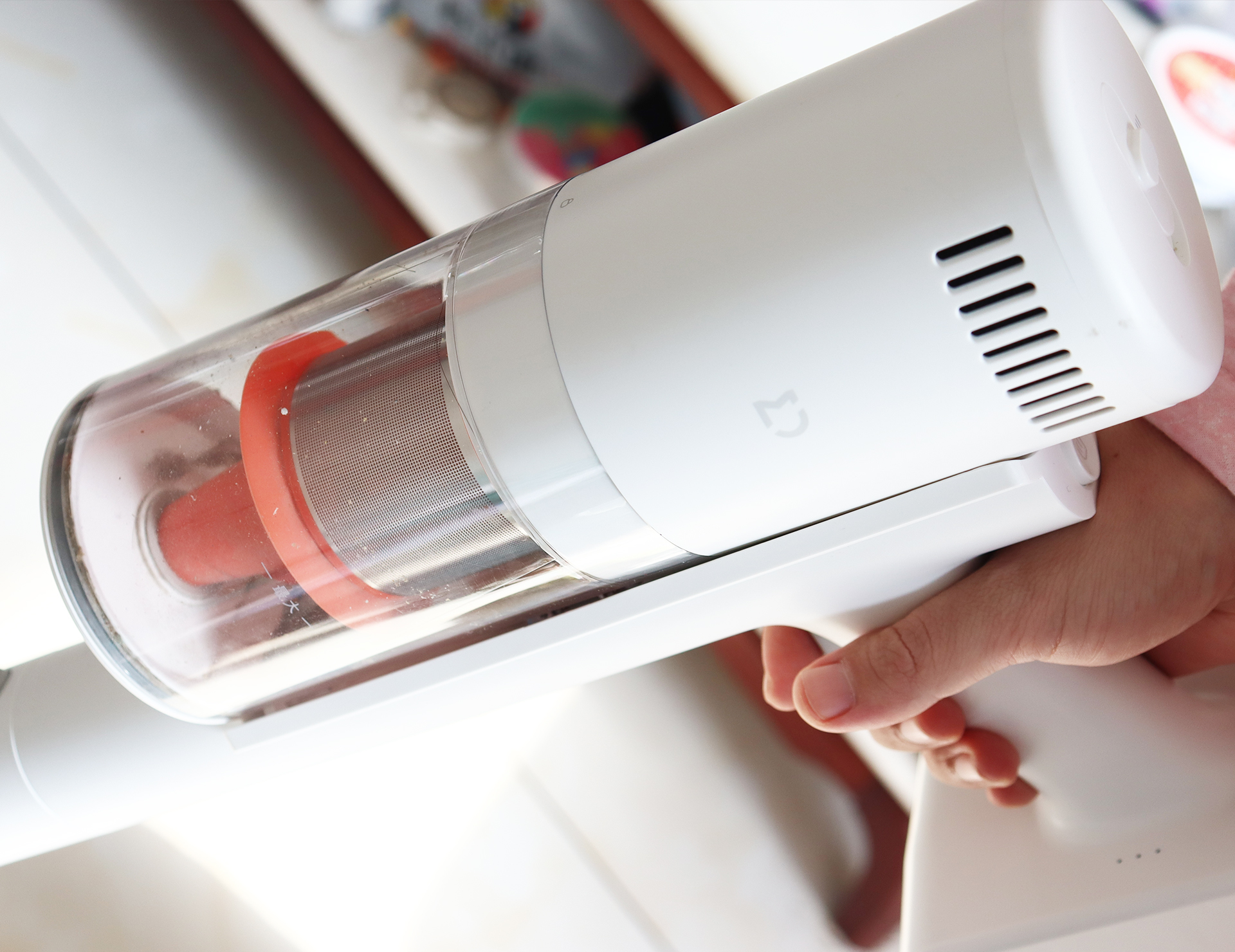 小米无线吸尘器2slim:吸力越大,清洁效果越好