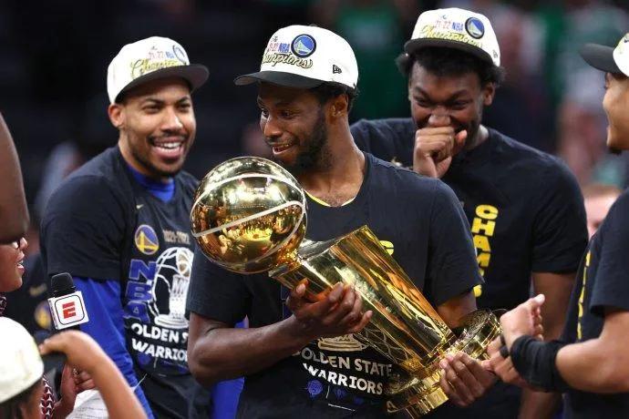 nba大事件有哪些2019（盘点本赛季十大热门事件！雷霆三少成反面教材，勇士花3.46亿夺冠）