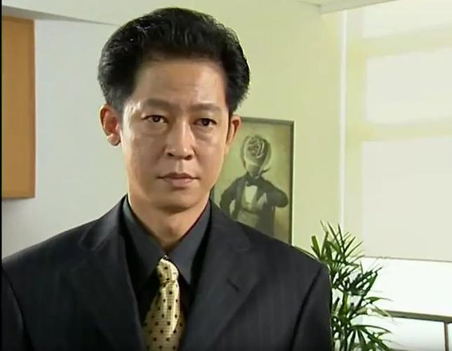 同样是演“黑老大”，把王志文和孙红雷放在一起，差距就出来了